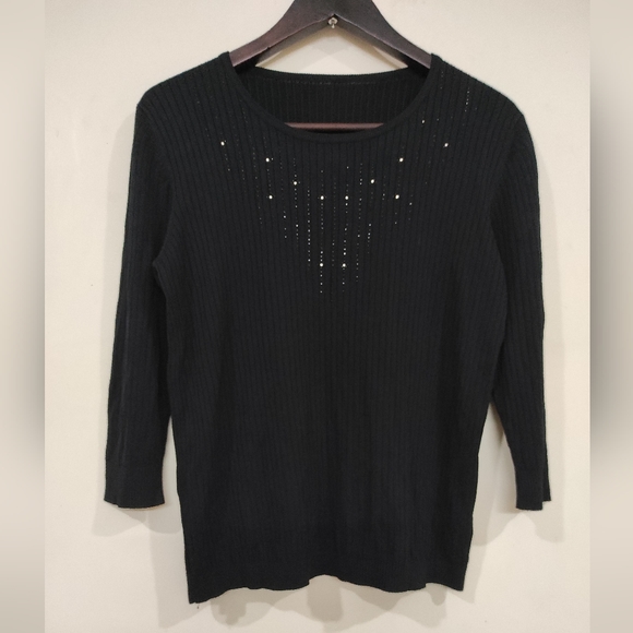 Black 3/4 Sleeve Top - Picture 3 of 15